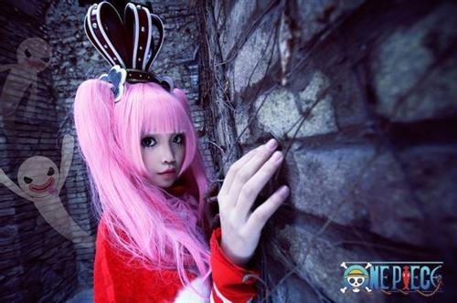 #桑尼社#海贼王COS-正片幽灵公主-佩罗娜：呵咯呵咯呵咯呵咯呵咯，我要让世界上所有可爱的玩具都变成我的僵尸。超赞[花心]  http://weibo.com/5090754263/BcZELcbR1