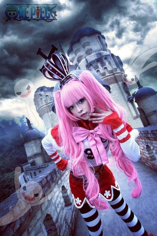 #桑尼社#海贼王COS-正片幽灵公主-佩罗娜：呵咯呵咯呵咯呵咯呵咯，我要让世界上所有可爱的玩具都变成我的僵尸。超赞[花心]  http://weibo.com/5090754263/BcZELcbR1