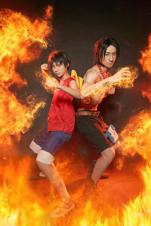 海贼王艾斯Cosplay 超气质还原[花心] cn:  漩涡鸣仙  bcy.net/coser/detail/20632/179230