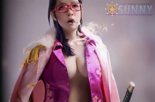 #桑尼社#G-5海军大佐妹妹达斯琪Cosplay,超级还原啊啊啊啊，关键是好凶！！   [花心]http://weibo.com/1763988522/BhcFq8aLq