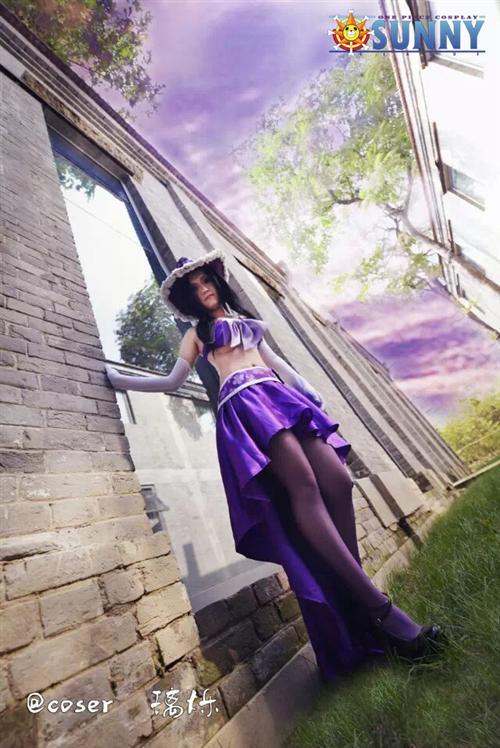 #桑尼社# 海贼王妮可-罗宾Cosplay [花心] http://weibo.com/5090754263/BpGs8gZxv