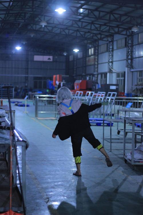 东京食尸鬼铃屋什造Cosplay，不能更像 Ծ‸ Ծ cn:  -安蓝- 
staff摄影：Dawn化妆：-安蓝-后期：-安蓝-协力：潭子 bcy.net/coser/detail/12253/187552 [晕]