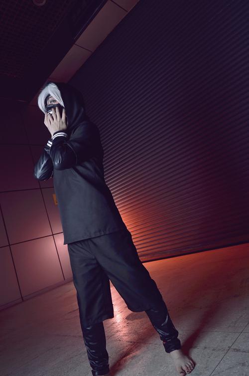 东京食尸鬼剧情Cos，略诡异【世界上所有不利的状况都是当事者能力不足导致的】
角色 神代利世     cn:  Grace格林 
金木研     cn:  小白 
staff摄影：地球人化妆：Grace格林  沐宸后期：伊莱凡斯协力：沐宸  徵鸳 bcy.net/coser/detail/27519/187528