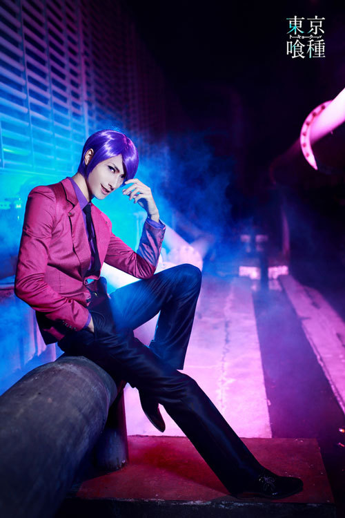 东京食尸鬼大型Cosplay，掉渣天[嘻嘻]
角色 月山习     cn:  天狼 
真户吴绪     cn:  8000
金木（白）     cn:  咖啡 
金木（黑）     cn:  金金 
董香     cn:  萧萧 
神代利世     cn:  孙妍
bcy.net/coser/detail/26719/189792