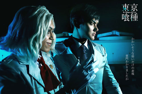 东京食尸鬼大型Cosplay，掉渣天[嘻嘻]
角色 月山习     cn:  天狼 
真户吴绪     cn:  8000
金木（白）     cn:  咖啡 
金木（黑）     cn:  金金 
董香     cn:  萧萧 
神代利世     cn:  孙妍
bcy.net/coser/detail/26719/189792