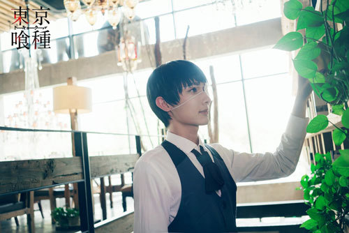 东京食尸鬼大型Cosplay，掉渣天[嘻嘻]
角色 月山习     cn:  天狼 
真户吴绪     cn:  8000
金木（白）     cn:  咖啡 
金木（黑）     cn:  金金 
董香     cn:  萧萧 
神代利世     cn:  孙妍
bcy.net/coser/detail/26719/189792