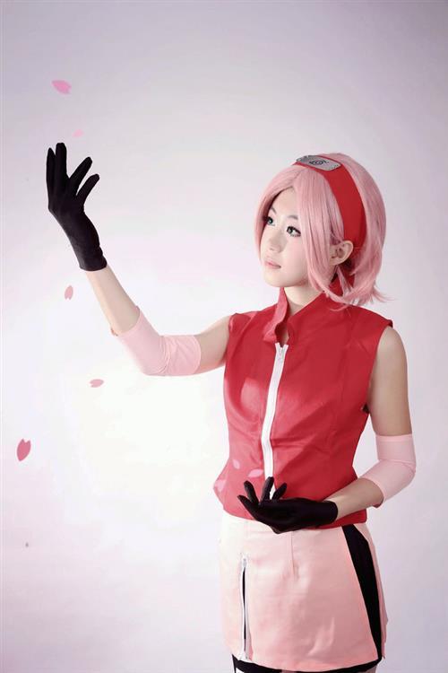 春野樱Cosplay两张[花心]