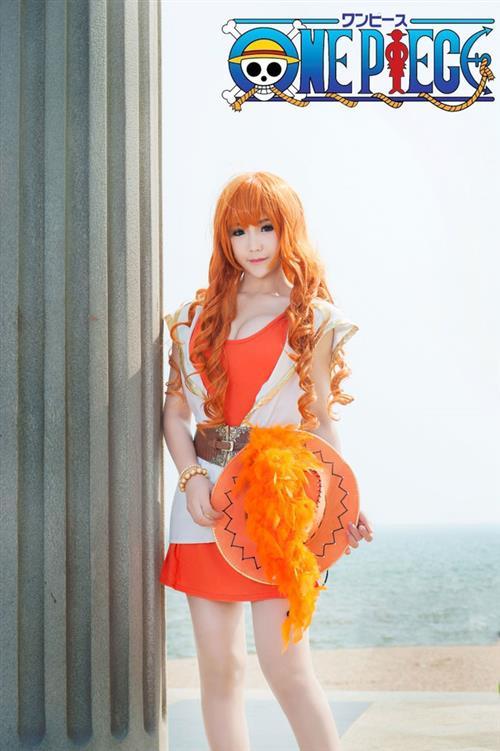 两年后罗宾娜美Cosplay [花心]
太美 (●＾U＾●)
妮可罗宾 cn: 江水月
娜美 cn: 你是我心_qq
staff摄影：长锋点绛唇 油条
bcy.net/coser/detail/37216/246203