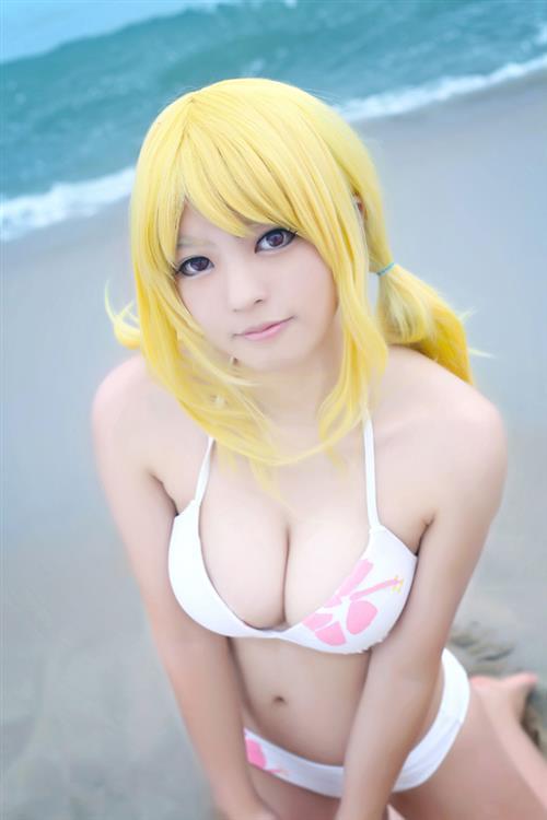 妖精的尾巴露西泳装Cosplay
就是来看球的[花心]
请文明观球[哈哈]
bcy.net/coser/detail/10291/334519