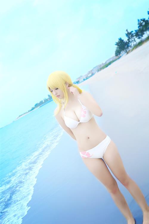 妖精的尾巴露西泳装Cosplay
就是来看球的[花心]
请文明观球[哈哈]
bcy.net/coser/detail/10291/334519