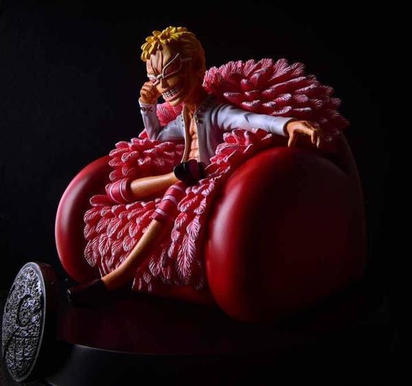 LB–Studios出品SD作品：坐姿明哥！
【总体】LB–Studios首款SD作品—坐姿明哥（非量产），采用了宝丽石原材料制作，XM标准包装，再配上一体物涂装的方式（烤漆），无论从整体造型还是各部分细节都接近完美。
【大小】该明哥底盘为20cm，高为17CM，整体重量约8kg。