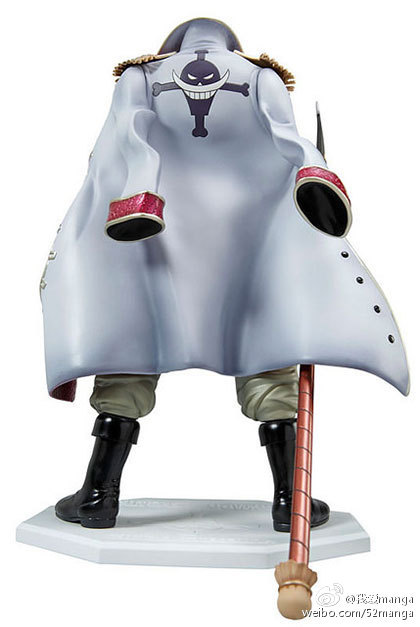 MegaHouse玩具公司发行的海贼王 NEO-DX “白胡子” 爱德华·纽盖特限定复刻版。全高约有32公分，武器(长柄刀)长度约有49公分，售价约477元