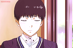 第一季的金木VS第二季的金木。这样一对比才觉得变化真大很大，虽然觉得脑白金很帅，但是我倒希望他一直只是那个爱看书的善良小男生。不过无论是哪个，我都爱！！