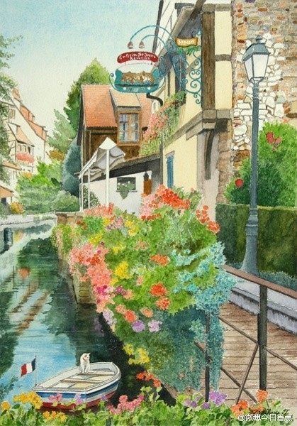 一个人久了，会更用心的去看这个世界。天气，车辆，行人，一砖一瓦，一草一木，最平凡却能时刻感受到生活中真实的小美好，小感动。能在这种宁静的环境下生活是一种享受！一种幸福感！