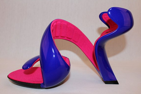 #东京食尸鬼# Julian Hakes要被大家玩坏啦！就因为和月山的赫子是同款吗？