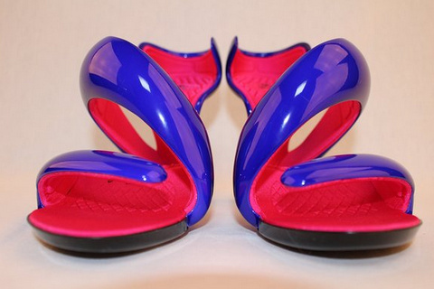 #东京食尸鬼# Julian Hakes要被大家玩坏啦！就因为和月山的赫子是同款吗？