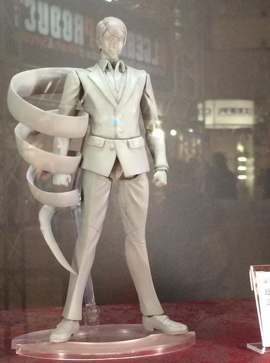 #东京食尸鬼# di molto bene 和 Medicos （超像可动）带来的两款东京食尸鬼手办，预计2015年秋季发售。月山款的关节处是可以动的。