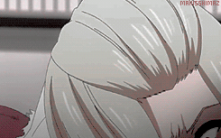 #东京食尸鬼# 喂，你正在战斗啊！随时会有生命危险！怎么说哭就哭了啊？你这逗逼属性要不要变现的这么明显啊！！！