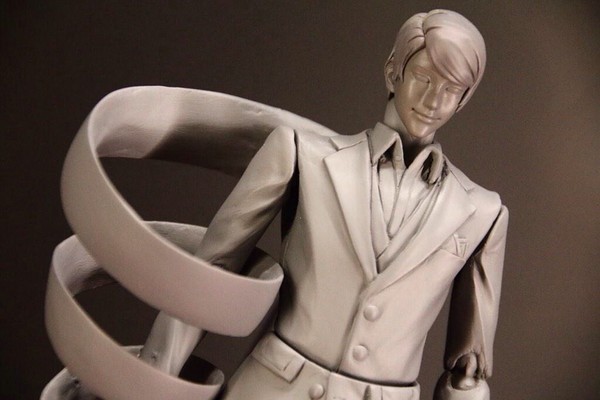 #东京食尸鬼# 月山习这款手办是超像可动公司出品的。顾名思义：超级想，可以动。预计今年秋天发售，暂时只有模型抢先图。可动不假，但是某些地方哪里像了？哪里像了？？原谅我那奇怪的关注点。。。