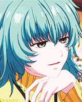 #东京食尸鬼# 有多少人还不知道她们俩个：作家高摫泉、青桐树成员艾特，其实是一个人？