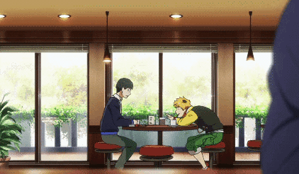 那阳光，碎裂在熟悉场景，好安静，一个人，能背多少的往事?真不轻。最初的场景，最后的场景，一样的阳光微笑，到最后是无限的悲凉(≧3≦)/