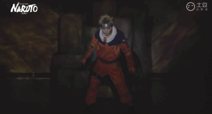 火影忍者舞台剧各种酷炫现场，超级还原，不能更好！[嘻嘻]话说我想看色肉之术，有没有[花心]