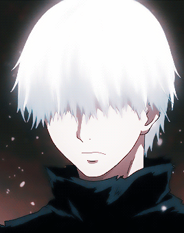 #东京食尸鬼# 第二季的结局把节奏硬朗的燃曲Unveral鬼斧神工的清唱成一首悲歌。其实第二季的OP、ED算不上非常非常好听，但是数十首BGM的出现，还是拟补了遗憾。特别是金木说要加入青桐树时的背景音乐On My Own，直接虐成狗。不过好在金木最后还是回来了。^_^