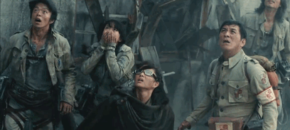 【进击的巨人 】真人版大电影高能画面公开！！ 前篇将于8月1日上映，后篇9月19日上映！！水原希子的三笠怎么样，IMAX效果应该很惊人吧，有没有像抗日神剧！！m(_ _)m[嘻嘻]