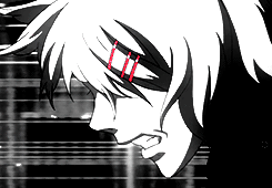 铃屋什造，外表冷漠，内心脆弱