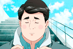 寄生兽里的下巴君，这个设定实在是太坑角色了[哈哈]，完全严肃不起来呀