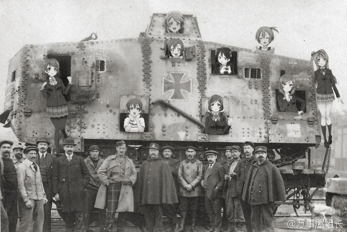#二次元三次元#历史照片遭遇动漫人物，次元墙的开裂，毫无违和感，第四张千寻和无脸男与周围群众演员配合的简直是天衣无缝~m(_ _)m