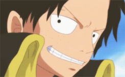 火拳三兄弟，超级帅[嘻嘻]，话说萨博是不是给路飞留了半个烧烧果实