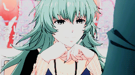 一直有个疑问：高槻泉为什么要把喰种咖啡店的事告诉CCG？难道是专业坑爹！！还是想毁掉安定区这个喰种称之为家的地方，毁掉他们与人类共存的梦想[思考]