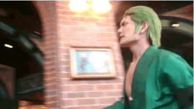 世界三个环球影城主题公园之一的日本环球影城(USJ)最近每年夏天都会举办的OP Summer现场[嘻嘻]，但是总感觉三次元化后哪里怪怪的[思考]