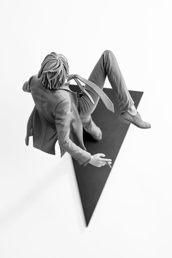 山治手办，帅呆[花心]