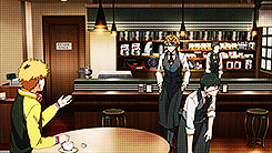 英再也不能与金木一起喝咖啡了[痛哭]
好怀念二十区的每一个人