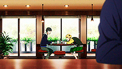 英再也不能与金木一起喝咖啡了[痛哭]
好怀念二十区的每一个人