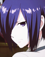 虽然好多人说董香酱是动漫史上最没存在感的女主角 但我还是特别爱她 看着冰冷却很温柔 这种傲娇的女主角难道不该被爱吗 董香酱 大爱
秋风即使带凉 亦漂亮 深秋中的你填满我梦想 就像落叶飞 轻敲我窗