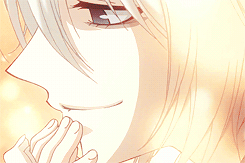 巴卫
做牛肉饼的时候 看见奈奈生的笑容 然后把蘑菇拿出来那点简直激萌o(≧v≦)o