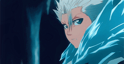 卍解，大红莲冰轮丸
端坐于霜天,他叫日番谷·东狮郎![男神]