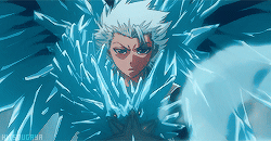 卍解，大红莲冰轮丸
端坐于霜天,他叫日番谷·东狮郎![男神]