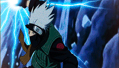 卡卡西童年的时候情况也好不到哪里去，但是他都自己挺过来了！他有千万种理由可以黑化！但是他却选择了守护，他愿意为木叶付出生命！每次同伴有危险总是第一个冲到前面！也许他的实力没有其他火影那么逆天，但是他对木叶的爱和贡献绝对不比任何一个人少！老卡！顶你！[男神]