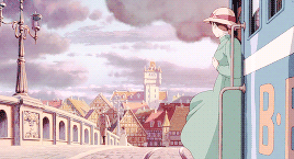 人老了，唯一的好处就是失去的东西少了。
不管时隔多少年 画风和色调依然惊艳了我