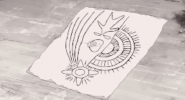 人老了，唯一的好处就是失去的东西少了。
不管时隔多少年 画风和色调依然惊艳了我