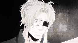 这个大叔是谁呀？很有魅力呀[挖鼻屎]