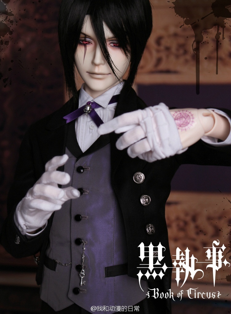 #黑执事# 男神塞巴斯马戏团篇BJD娃娃。70厘米高，明年8月发.售。