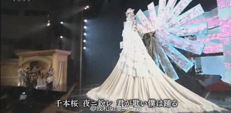 小林幸子今年红白歌会版的千本樱，这弹幕版最终形态也是没sei了！http://t.cn/R4M3FsS