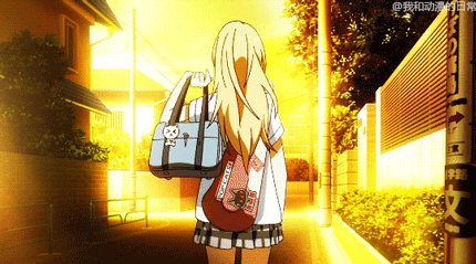 #四月是你的謊言# 
一切都明明白白，
但我们仍匆匆错过，
因为你相信命运，
因为我怀疑生活……