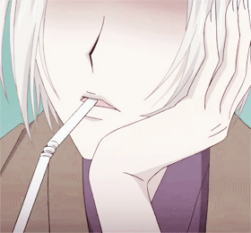 #巴卫# 
你微笑地看着我，
不说一句话。
而我知道，
为了这个，
我已经等了很久了。