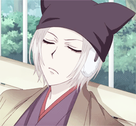 #巴卫# 
你微笑地看着我，
不说一句话。
而我知道，
为了这个，
我已经等了很久了。